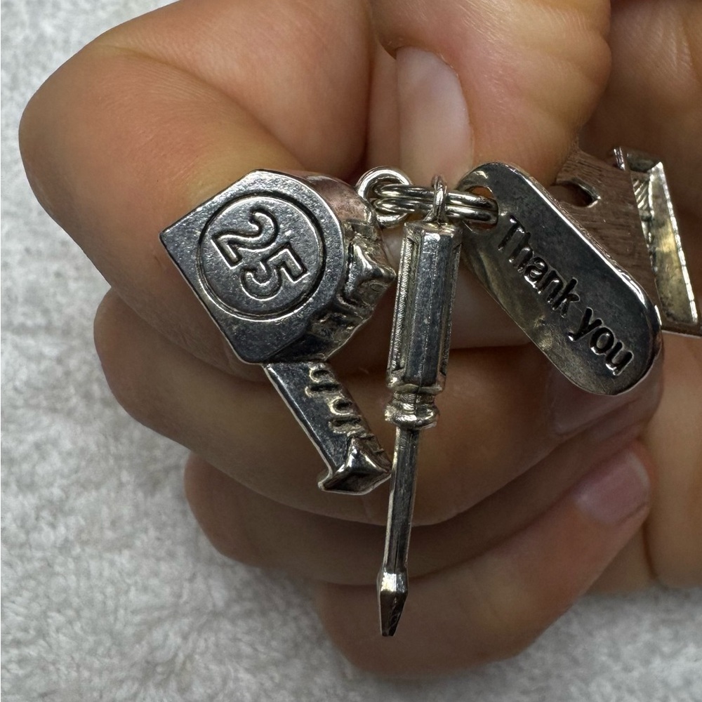 Hand Tools Keychain - Picture 4 of 4